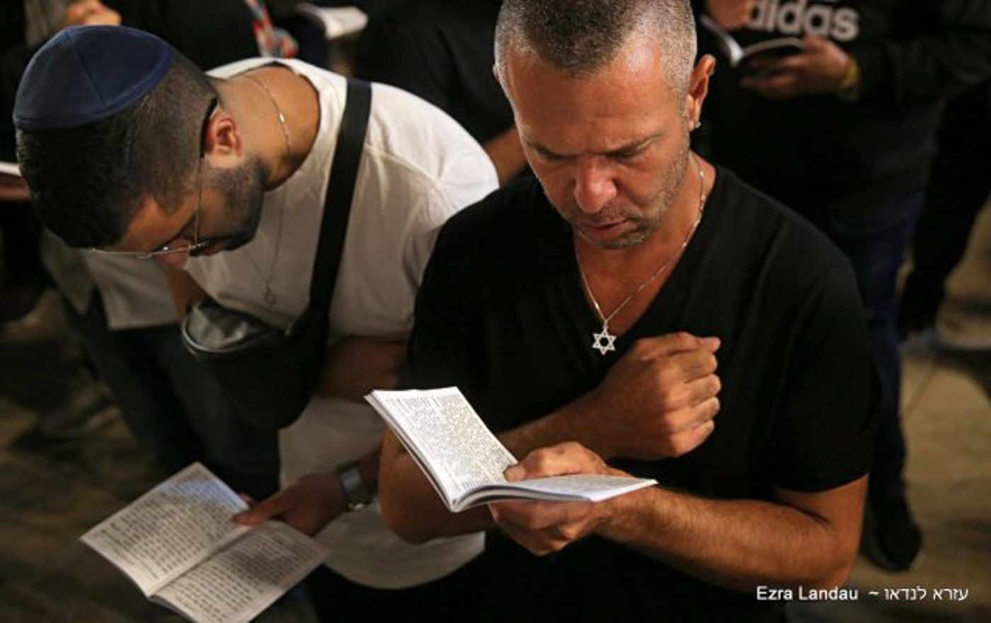 תיעוד עוצמתי: כמאה אלף איש באירוע סליחות בכותל