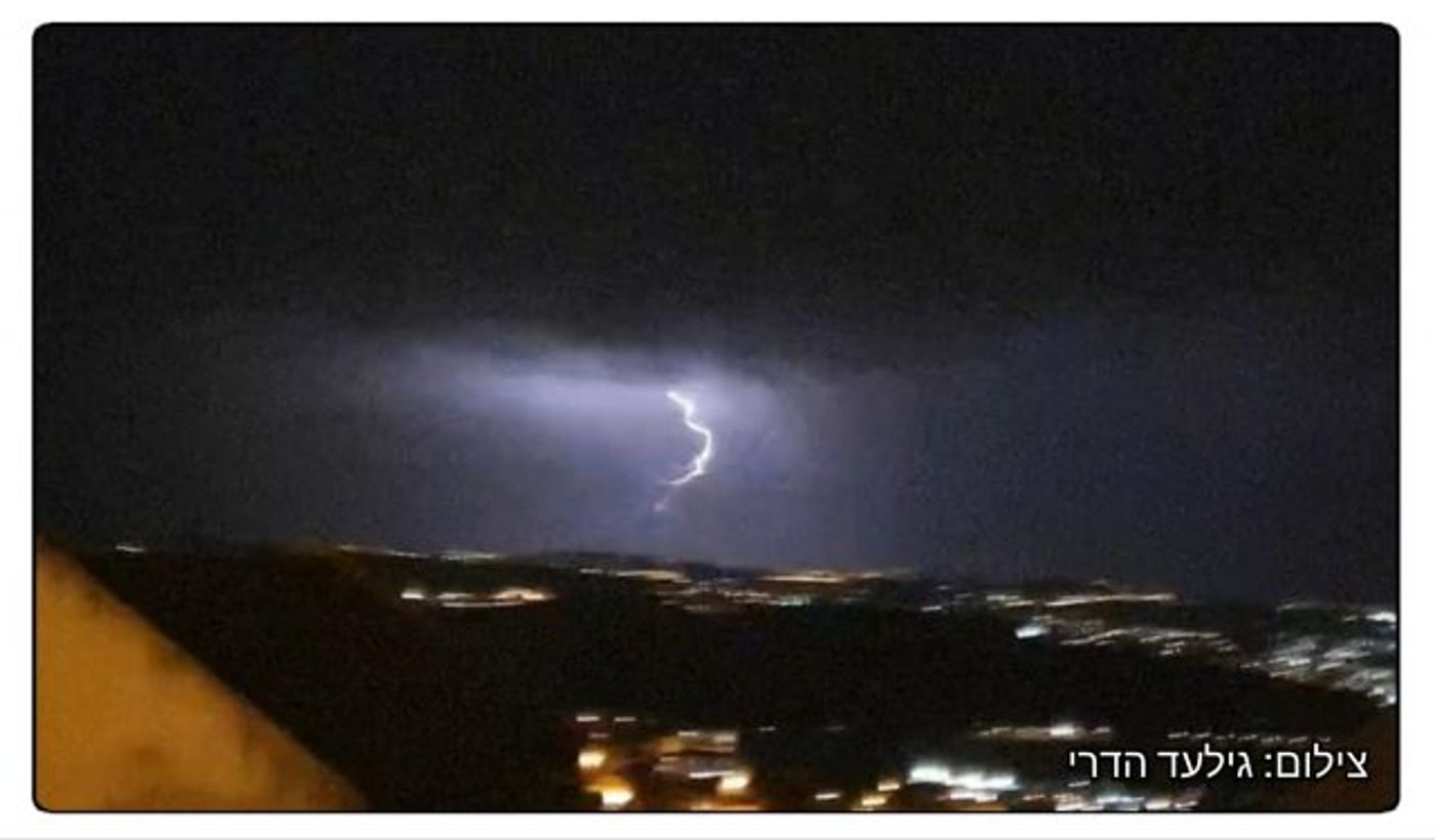 מכת הברק: חמישה נפגעים, בן 20 במצב אנוש