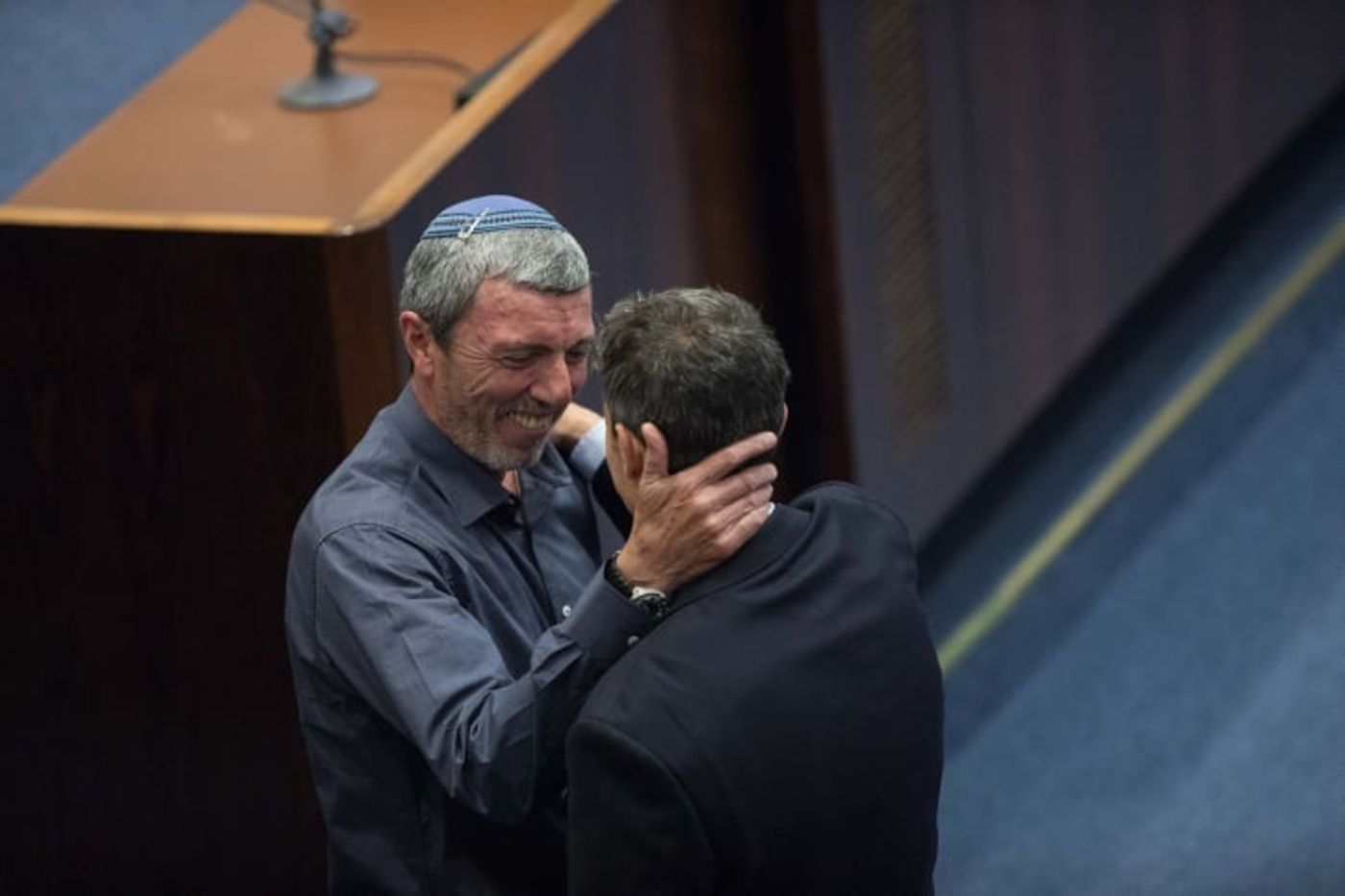 טרופר והנדל הציעו לרב רפי להיכנס לקואליציה של גנץ