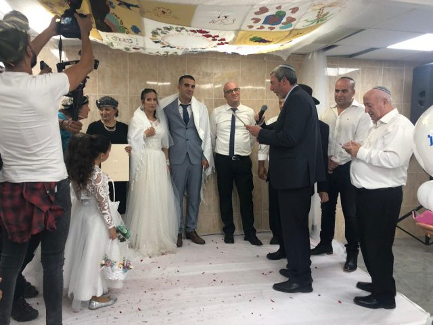 למרות הכל: חתונה הלילה בבית כנסת בנתיבות • צפו