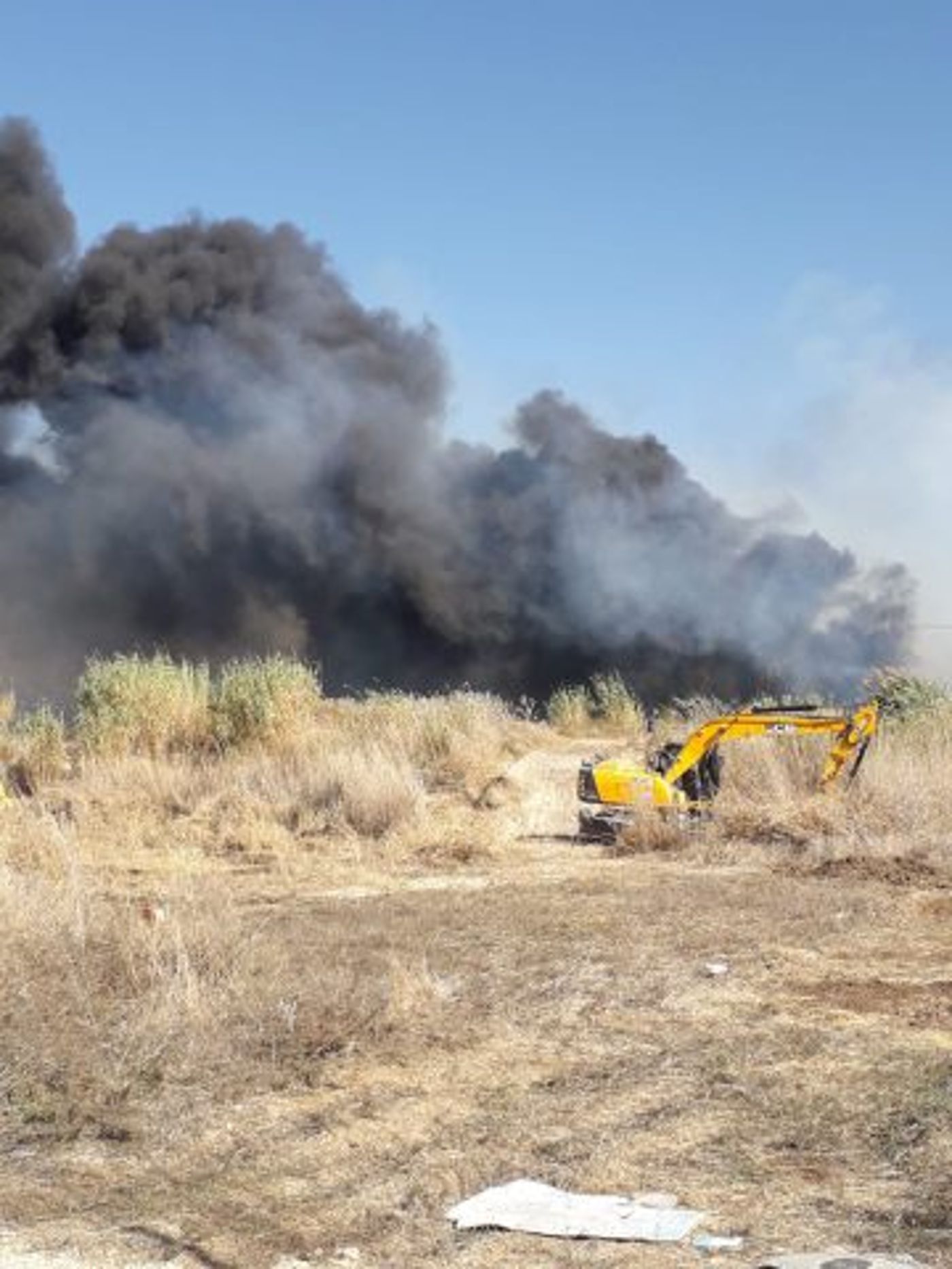 שריפות בכל הארץ: בברקן נפגעו 4 משאיפת עשן