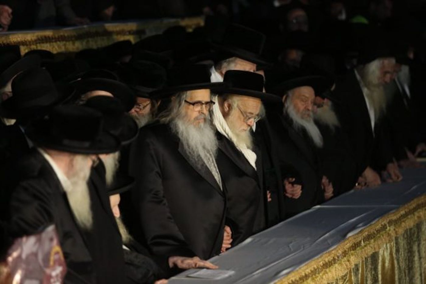 צפו: אלפים קיבלו את האדמו"ר האנטי ציוני בירושלים
