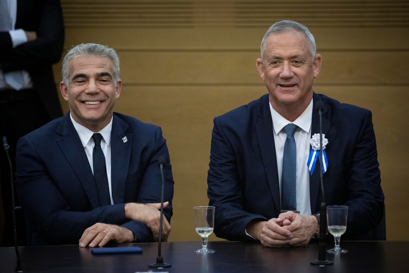 "לא פוסל": התנאי של יאיר לפיד לחיבור עם בני גנץ