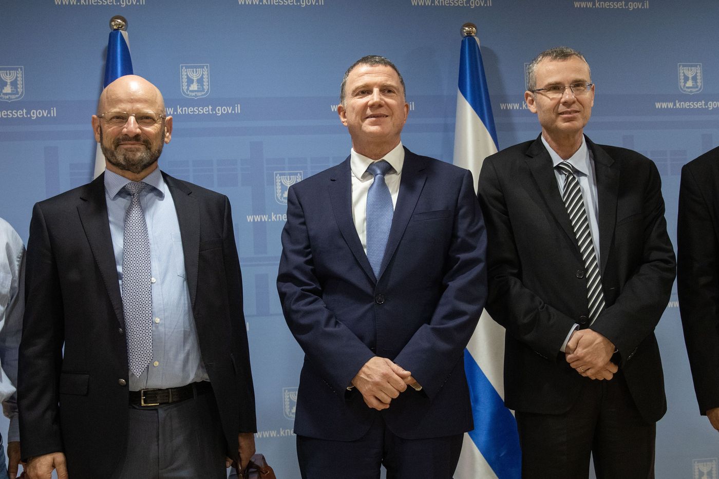 לקראת קואליציה? הסכמות בין הליכוד וכחול לבן