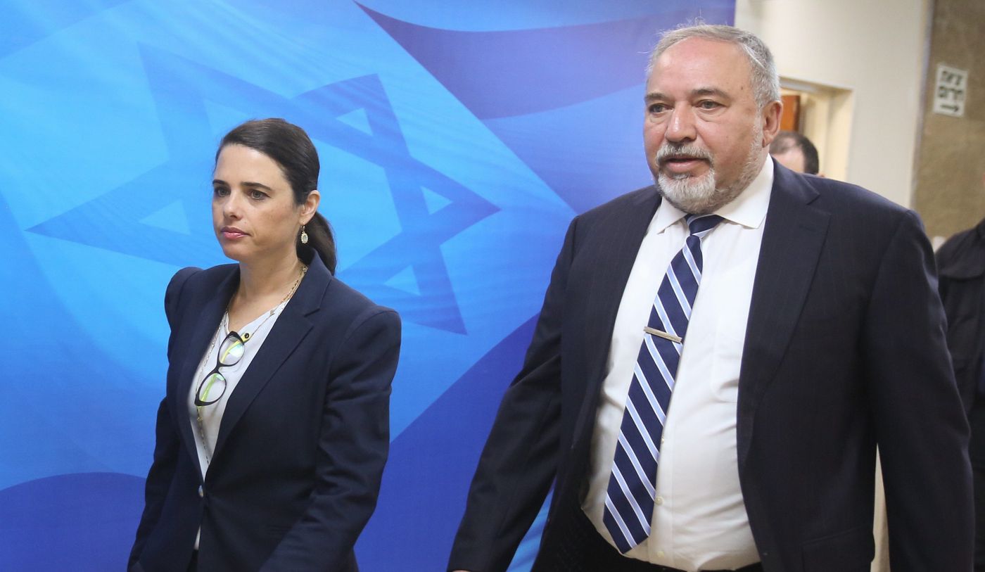 מאמץ אחרון לשכנע את ליברמן לחבור לממשלת ימין