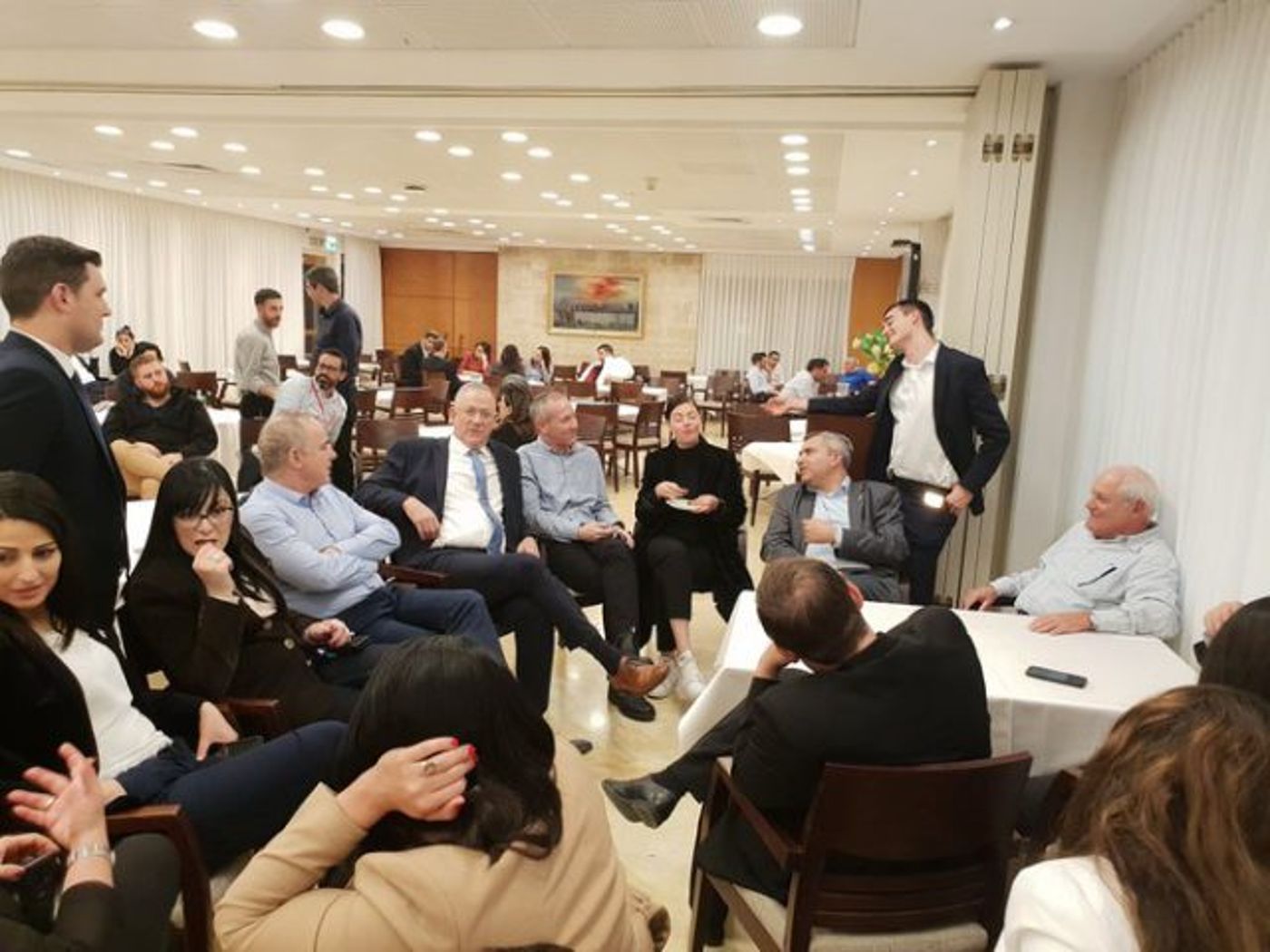 בלי לפיד: פגישת גנץ ליצמן בליל פיזור הכנסת
