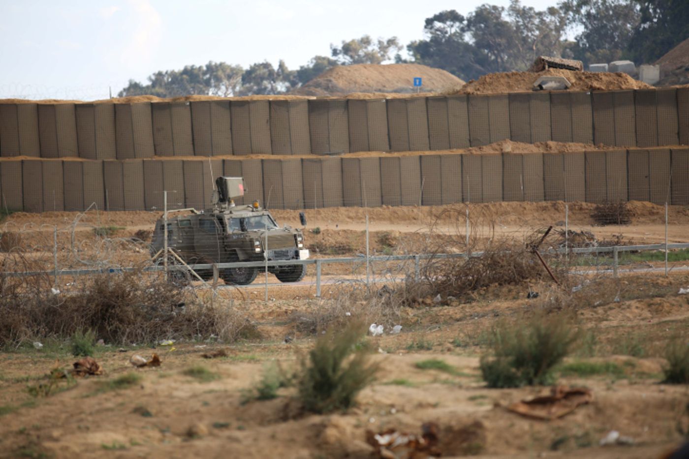 צפו בתיעוד: המחבל מתקרב ומנסה לעבור את הגדר בעזה