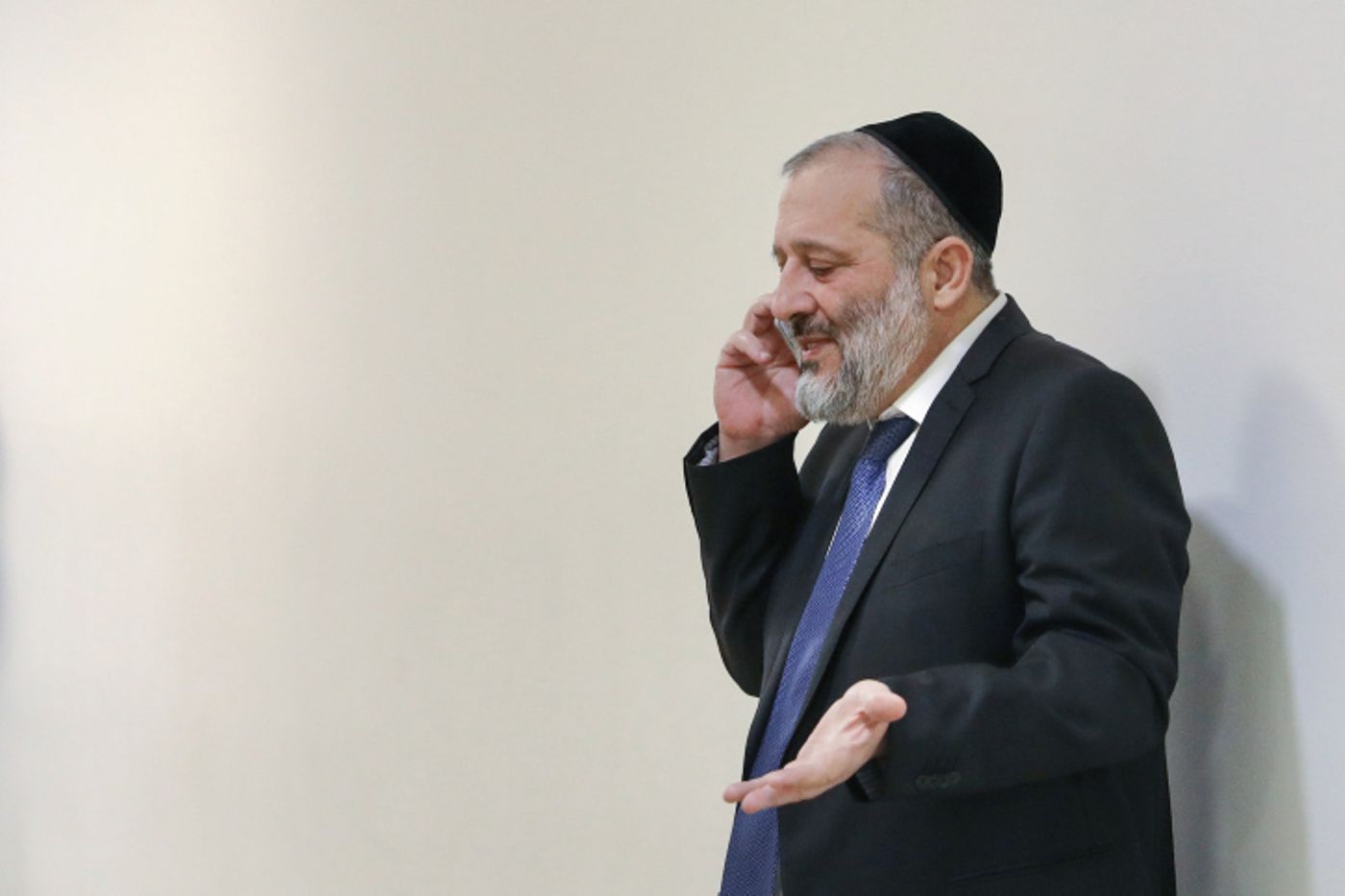 דרעי לוקח צד בבחירות על ראשות הליכוד