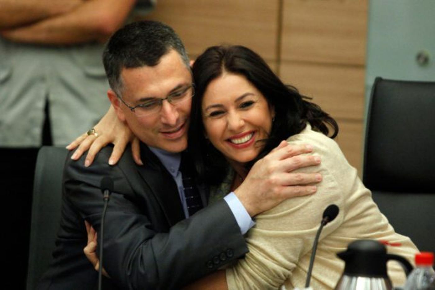 רגב וסער בימים יפים יותר