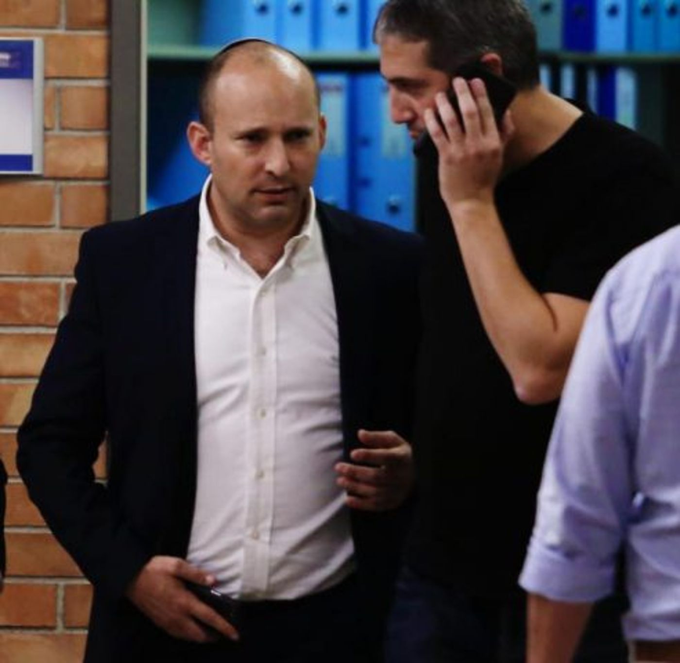 גן וצבי ובנט אמש, ליל ההתרחשות