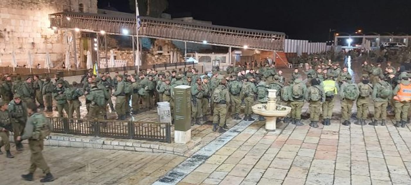 ניתוח חירום לחייל שנפצע קשה; רכבו של המחבל אותר