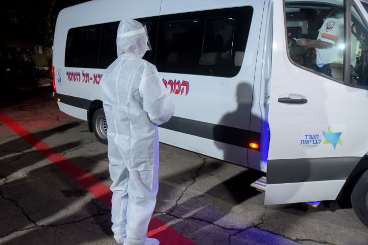 קורונה: הנחיות חדשות והרחבת מעגל הבדיקות