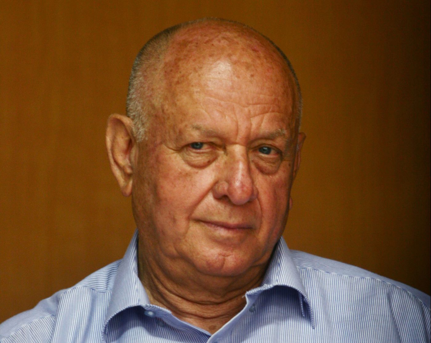 יושב ראש הכנסת ה-14, דן תיכון, הובא למנוחות