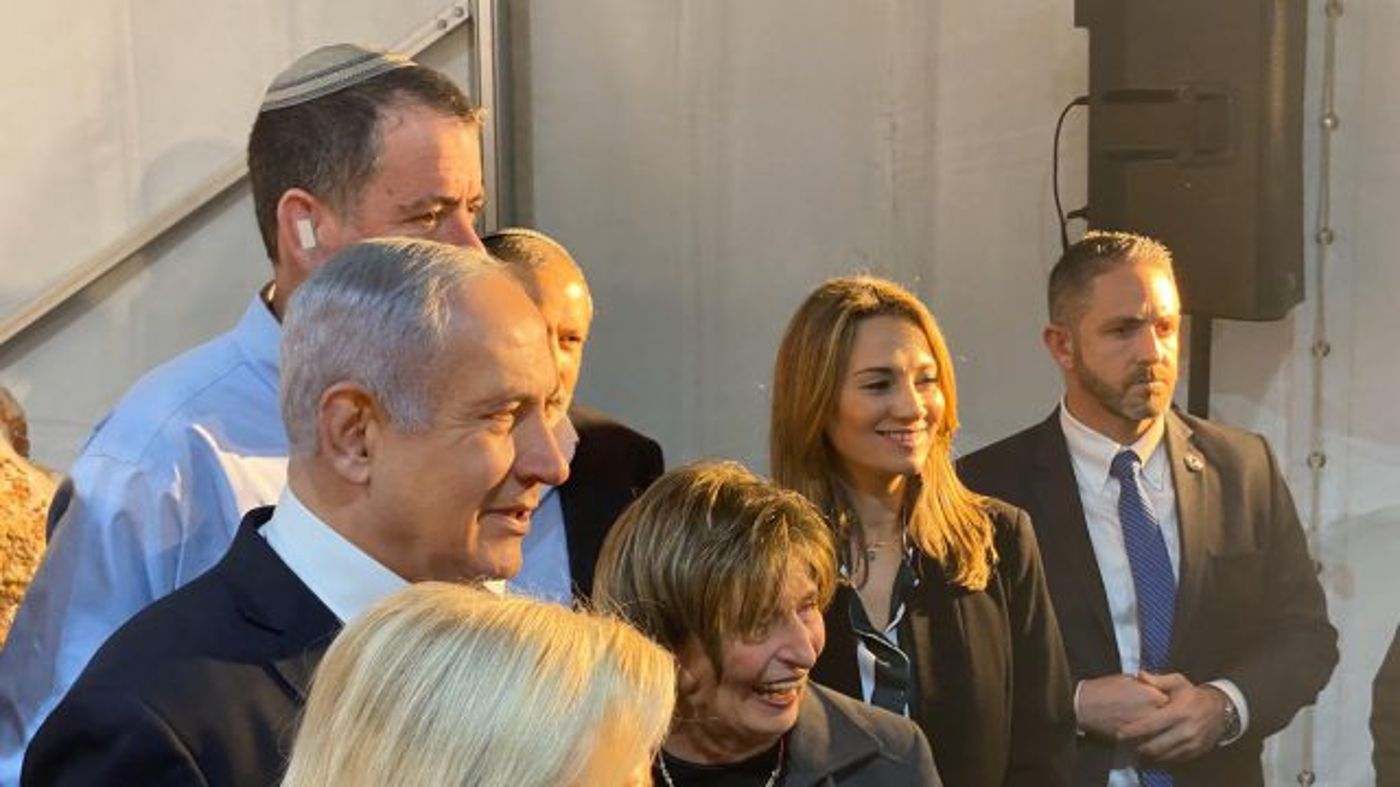 בנט בקריית ארבע: אור ירוק להנגשת מערת המכפלה