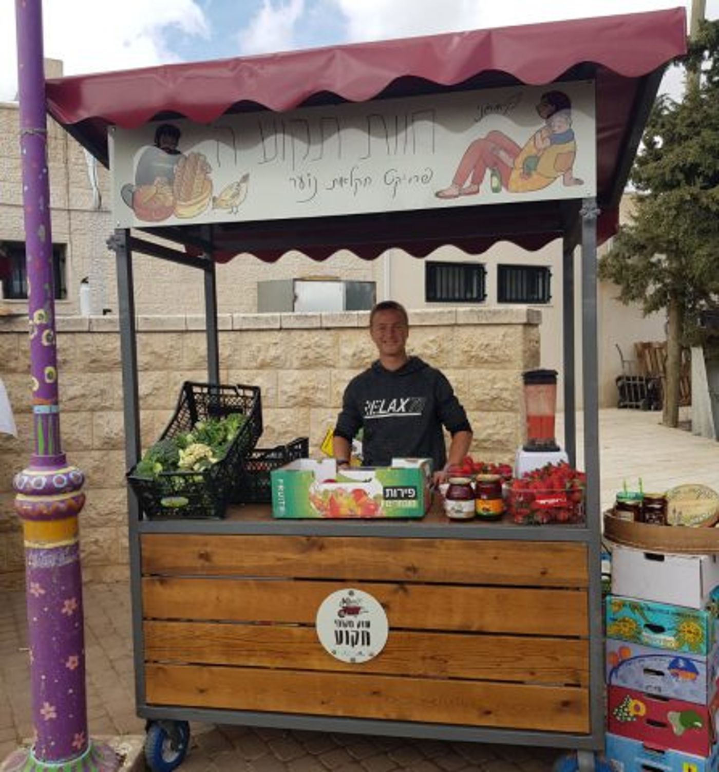 באווירה מיוחדת: שוק איכרים בגוש עציון יצא לדרך