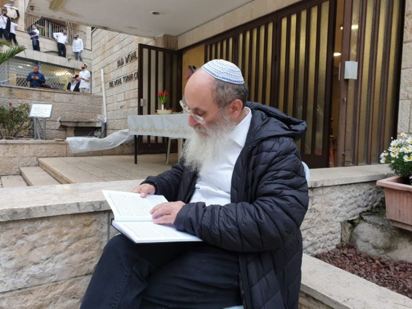 מרגש| חתונת המרפסות של הזוג הסרוג במרכז הרב. צפו