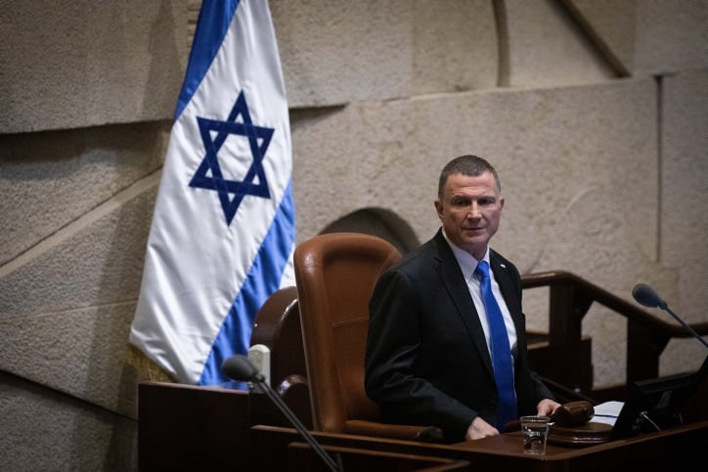 "הכנסת ריקה אך מלאה באזרחים שרוצים אחדות"