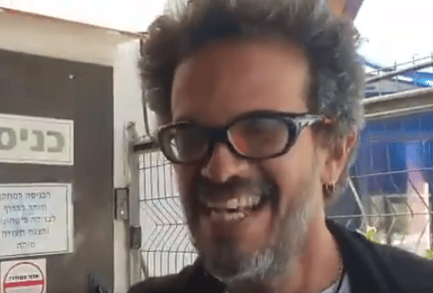 פעיל השמאל שאיים על יאיר נתניהו שוחררו בתום חקירתו