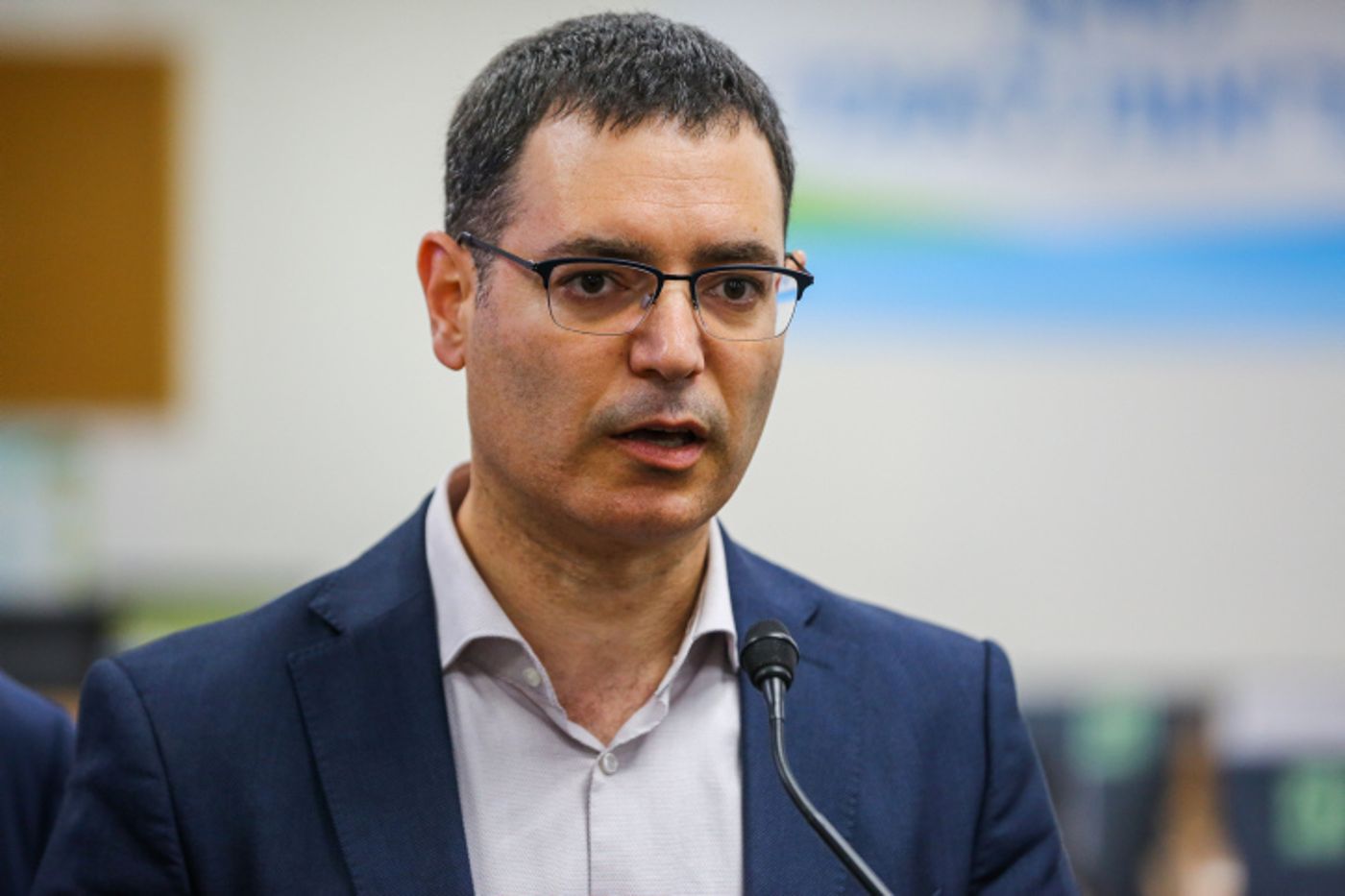 עכשיו זה רשמי: משה בר סימן טוב פורש מתפקידו