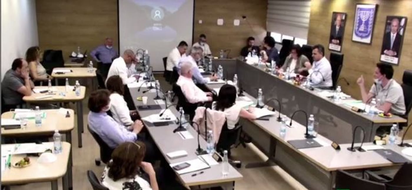 הרשויות המקומיות יקבלו היתר לישיבות מועצה בזום