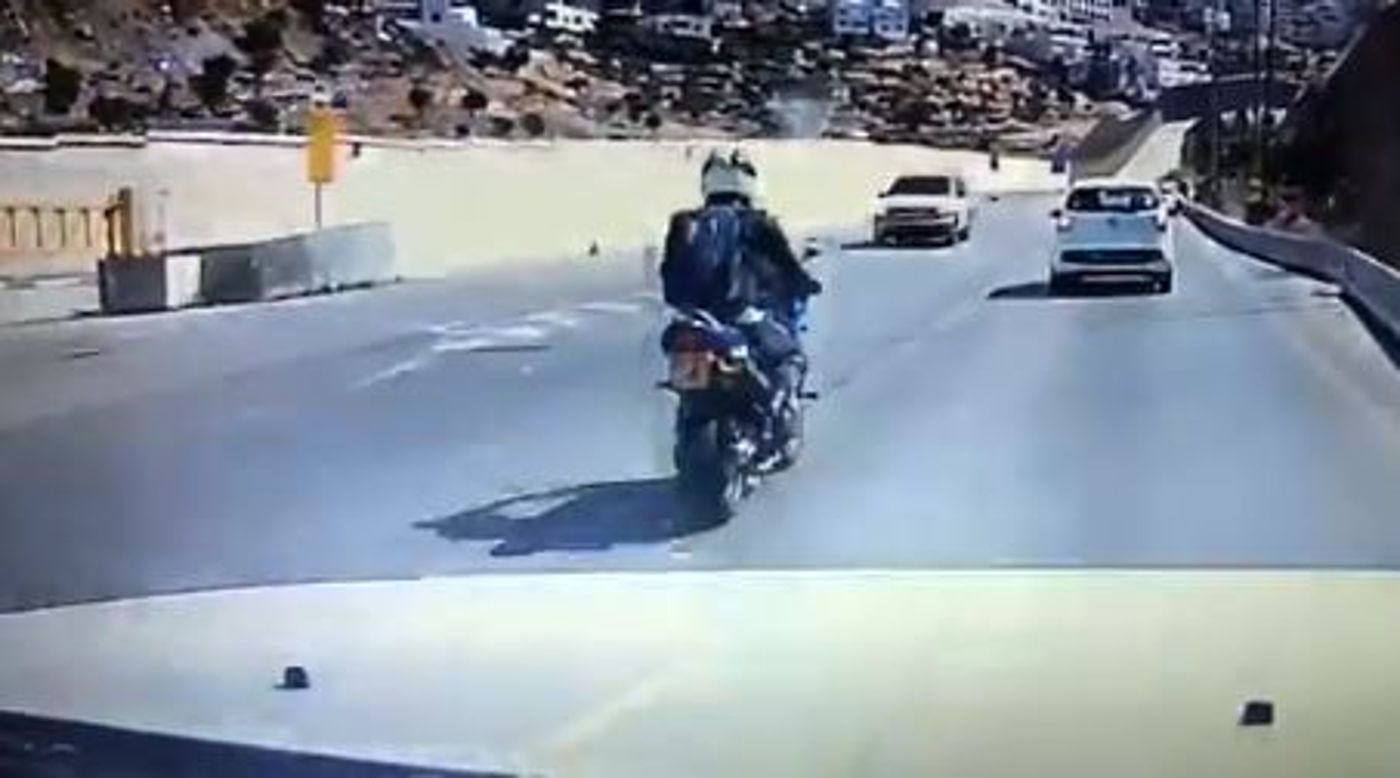 צפו: כך נראית תאונה במעורבות אופנוע