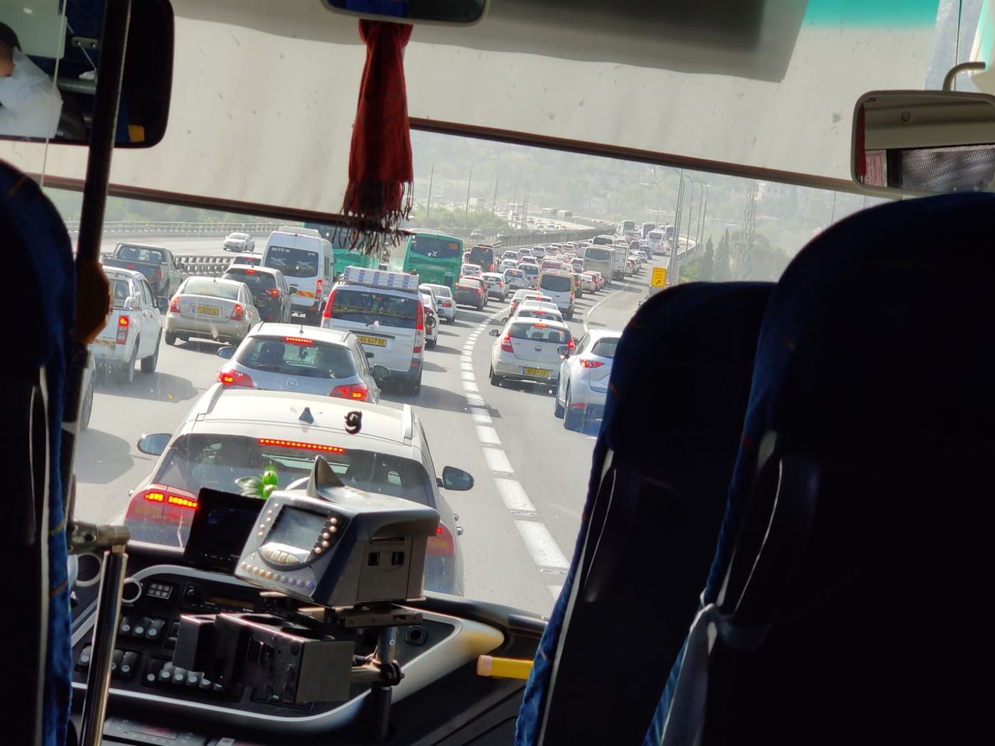 חסימות כבישים ופקקי ענק בדרך לירושלים
