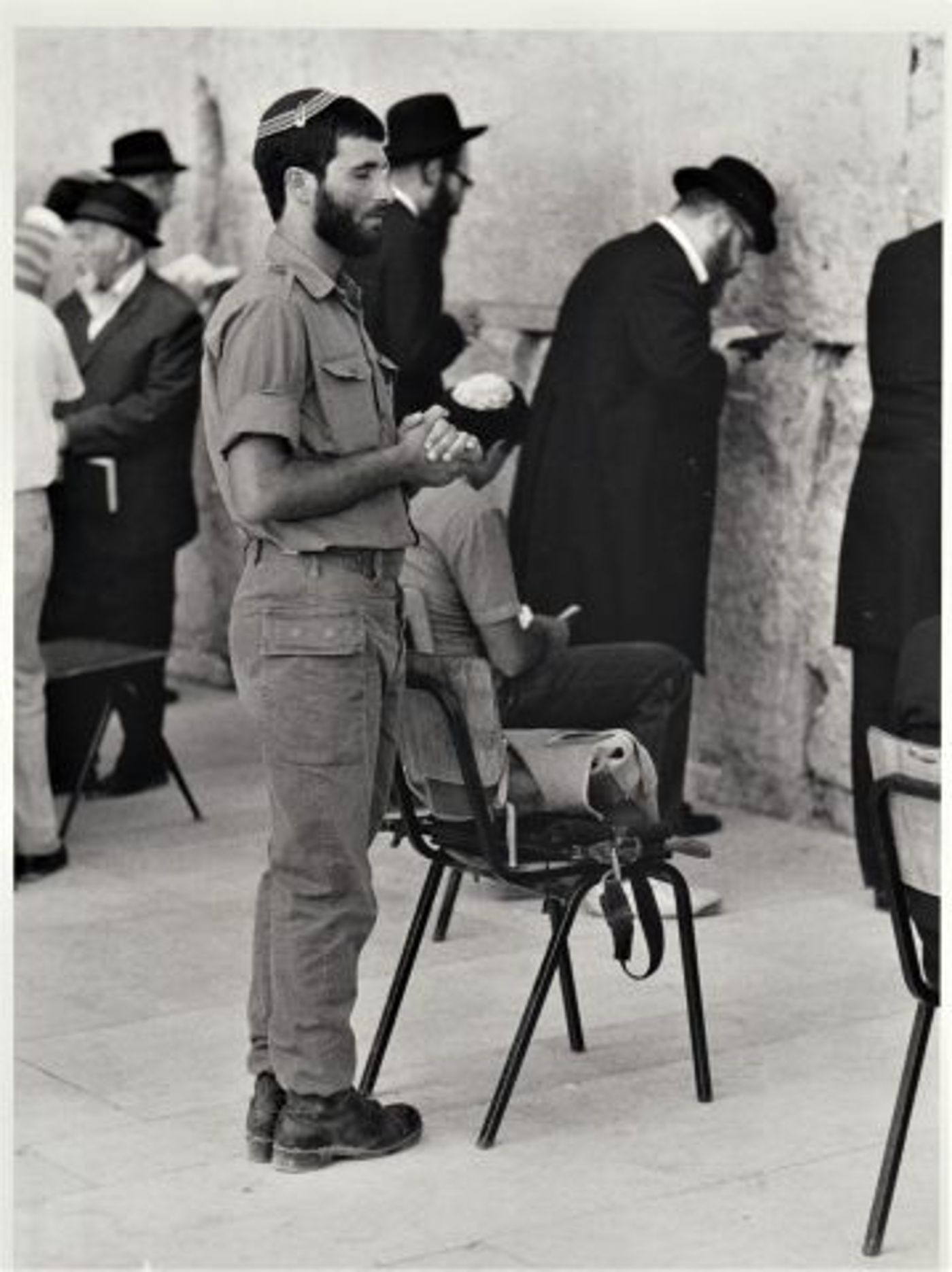 האם אתם מכירים את האיש שבתמונה? צרו קשר