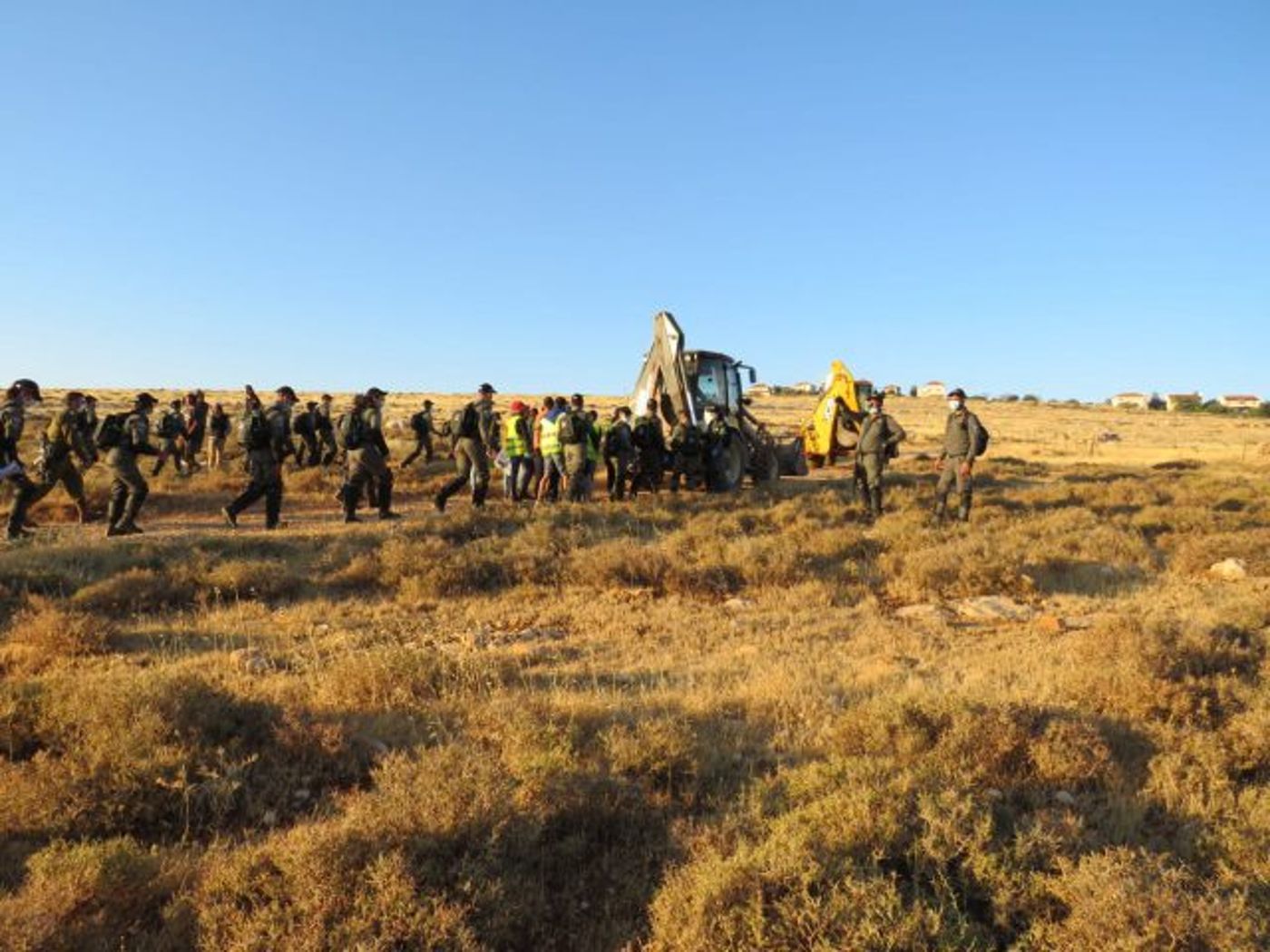 בתים ובתי כנסת פונו ונהרסו בכוכב השחר; צפו בתיעוד