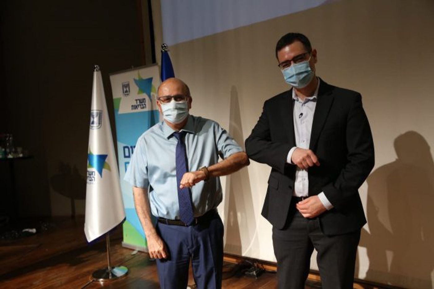 המנכ"ל היוצא והנכנס