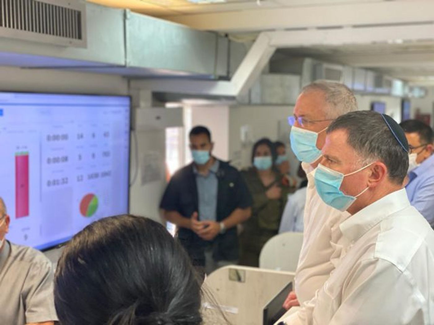 גנץ ואדלשטיין: "צריך שיתוף פעולה כדי לנצח את הנגיף"