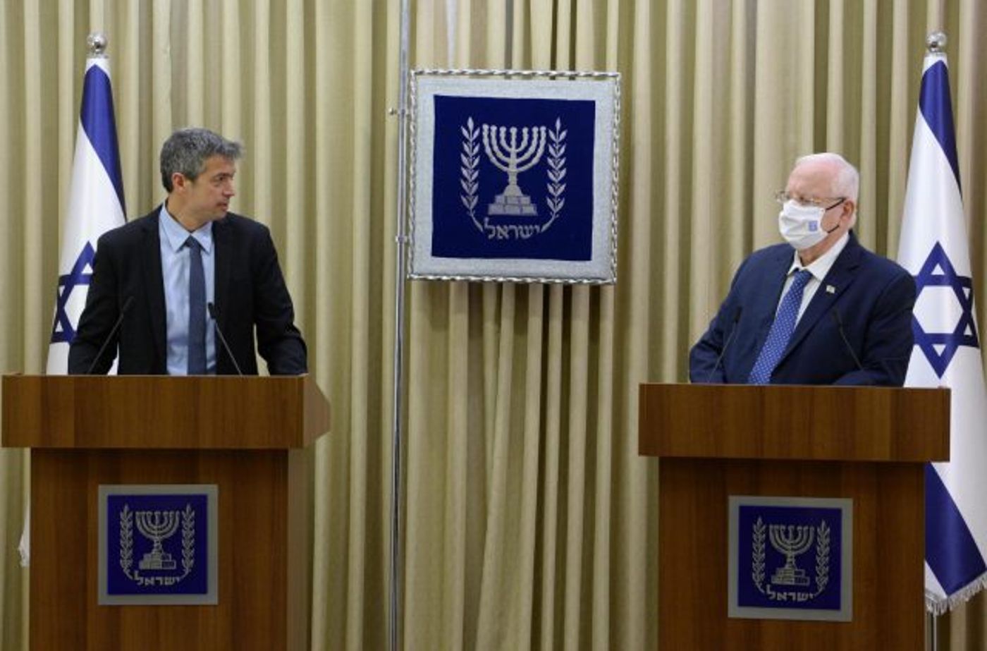 ריבלין והנדל