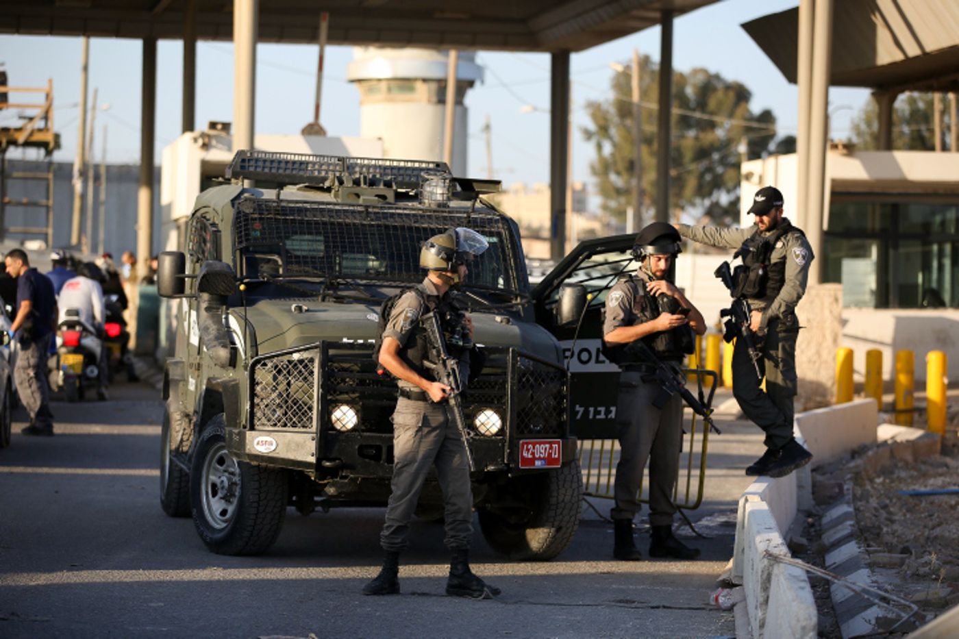 בעקבות הירי בקלנדיה: המאבטח עוכב לחקירה