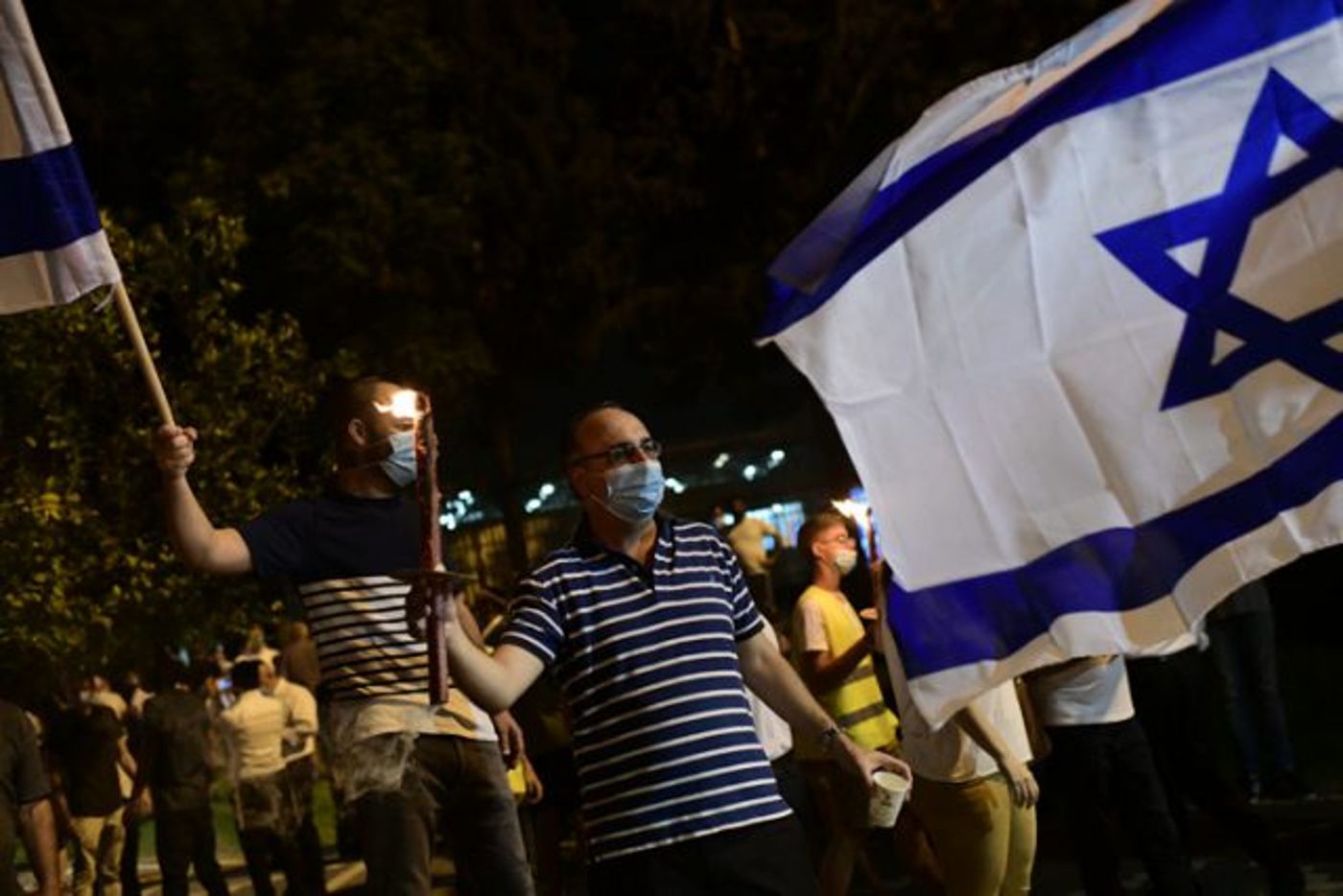 מאות מפגינים במקום בו נרצח הרב שי אוחין הי"ד