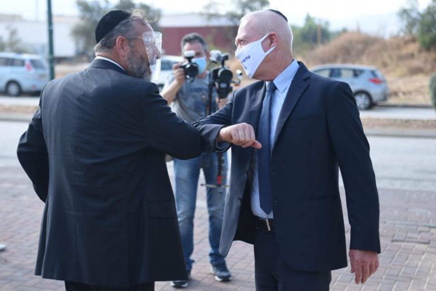 גלנט לבני הישיבה: עמדו על המשמרת בימים טרופים אלו
