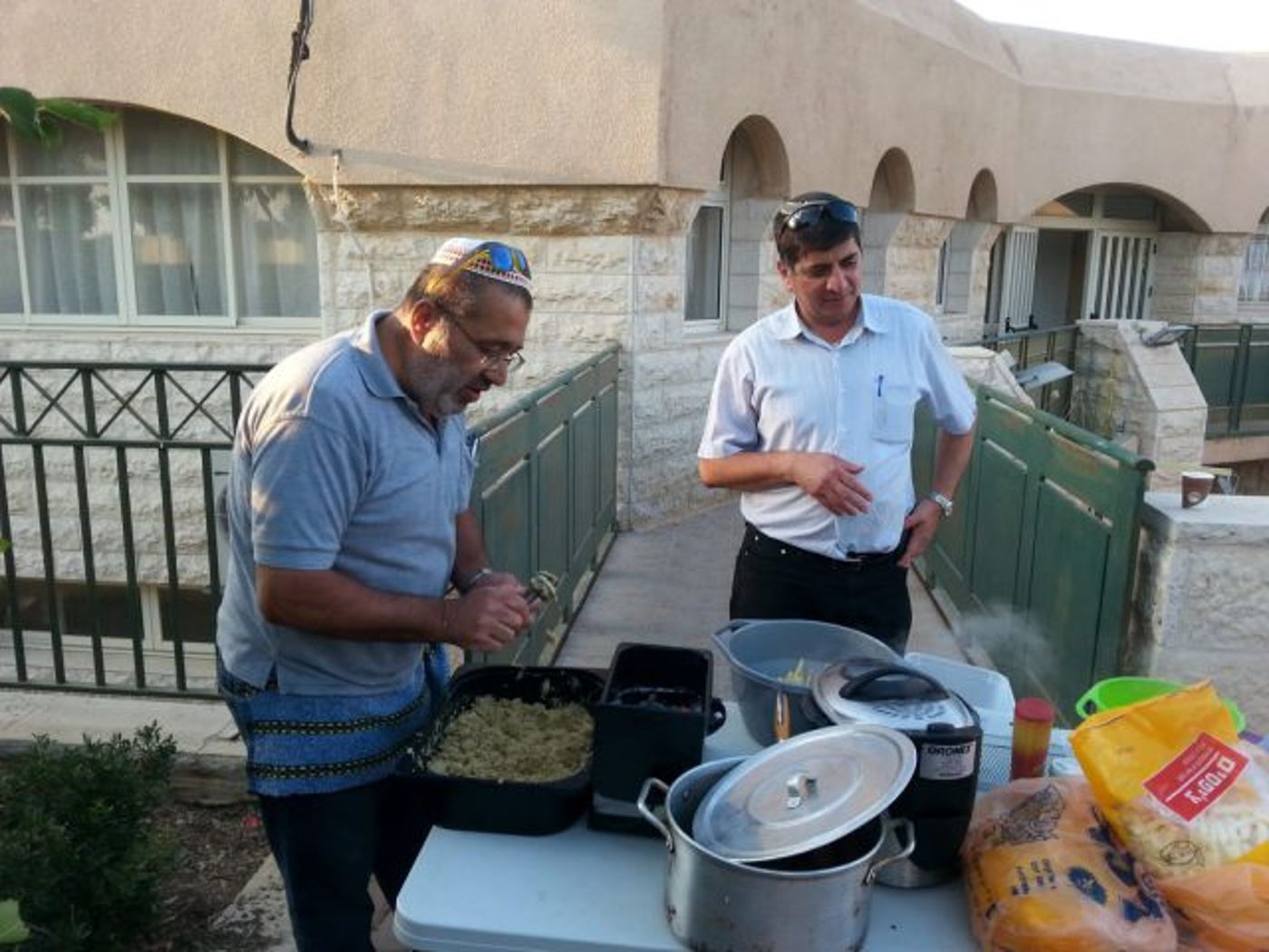 תרמו עכשיו: מנציחים את זכרו של אברהם חסנו הי"ד