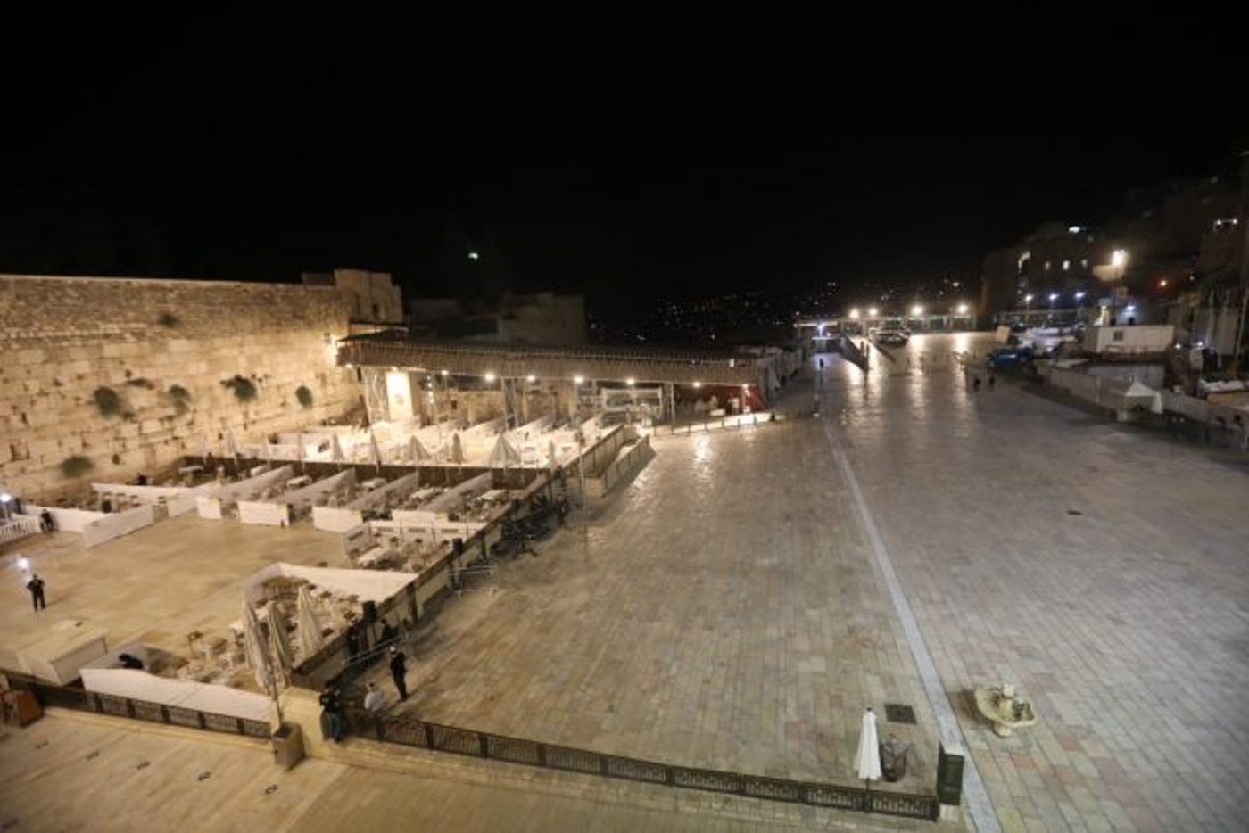 תיעוד: אלפים הפגינו בבלפור, עשרות בודדות בכותל