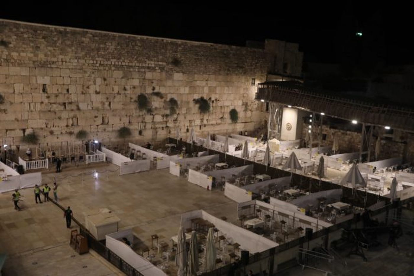 תיעוד: אלפים הפגינו בבלפור, עשרות בודדות בכותל