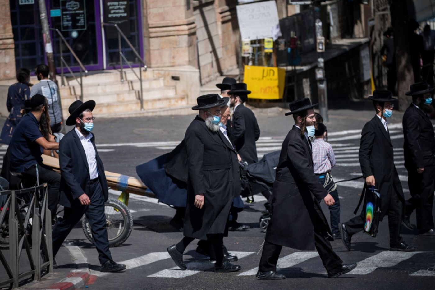 אחד בפה ואחד בלב: התקשורת החרדית בקורונה