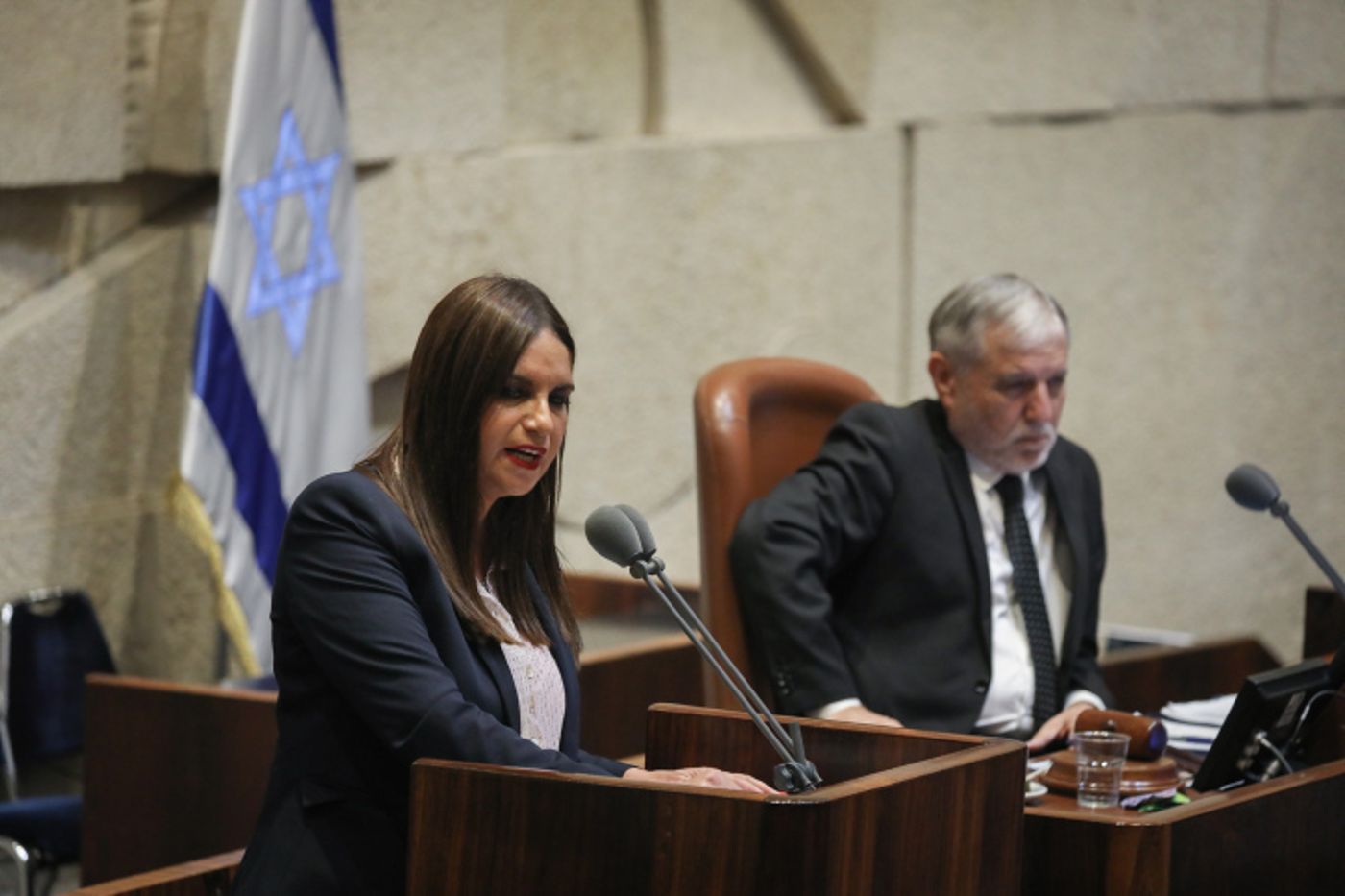 עימות בליכוד: "לכי את והבלונדינית המפגרת שלך"