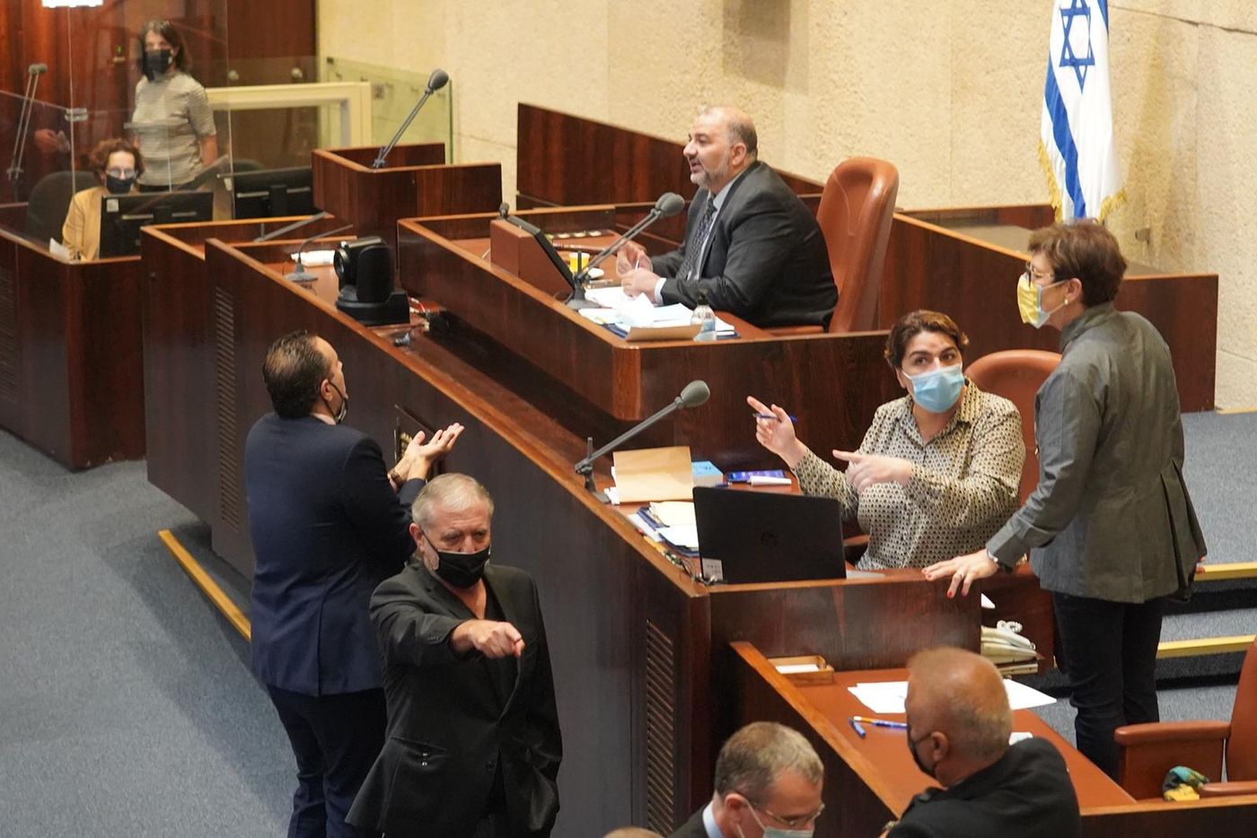 יריב לוין מסביר: למה ביטלתי את ההצבעה על הצוללות