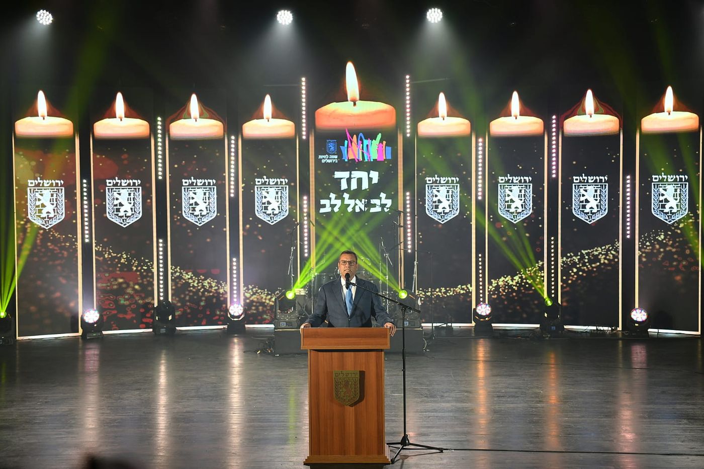 ערב של גבורה ואחדות עם ישי ריבו וחיים ישראל. צפו