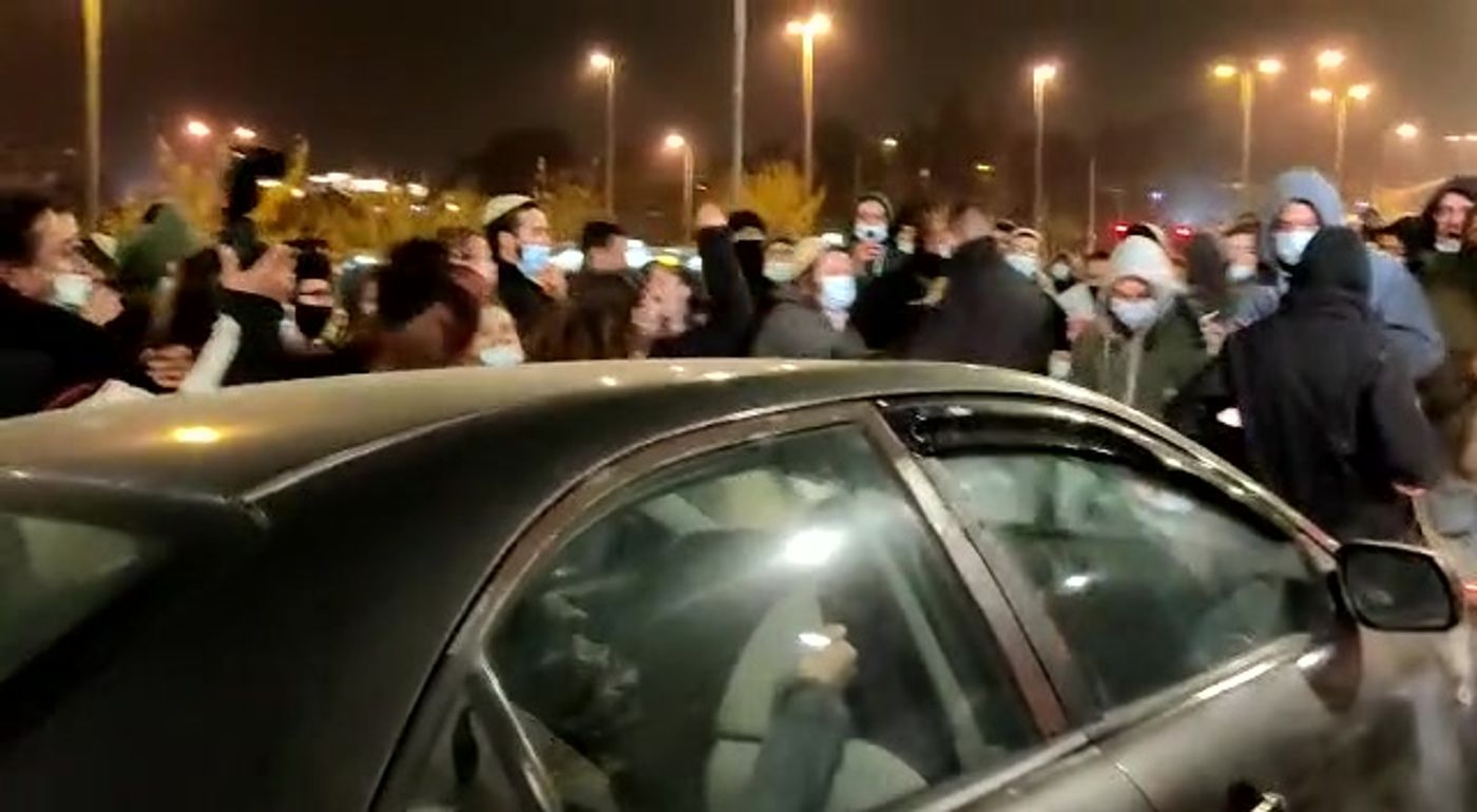 התפרעויות בהפגנה: 26 עצורים ואלימות נרחבת