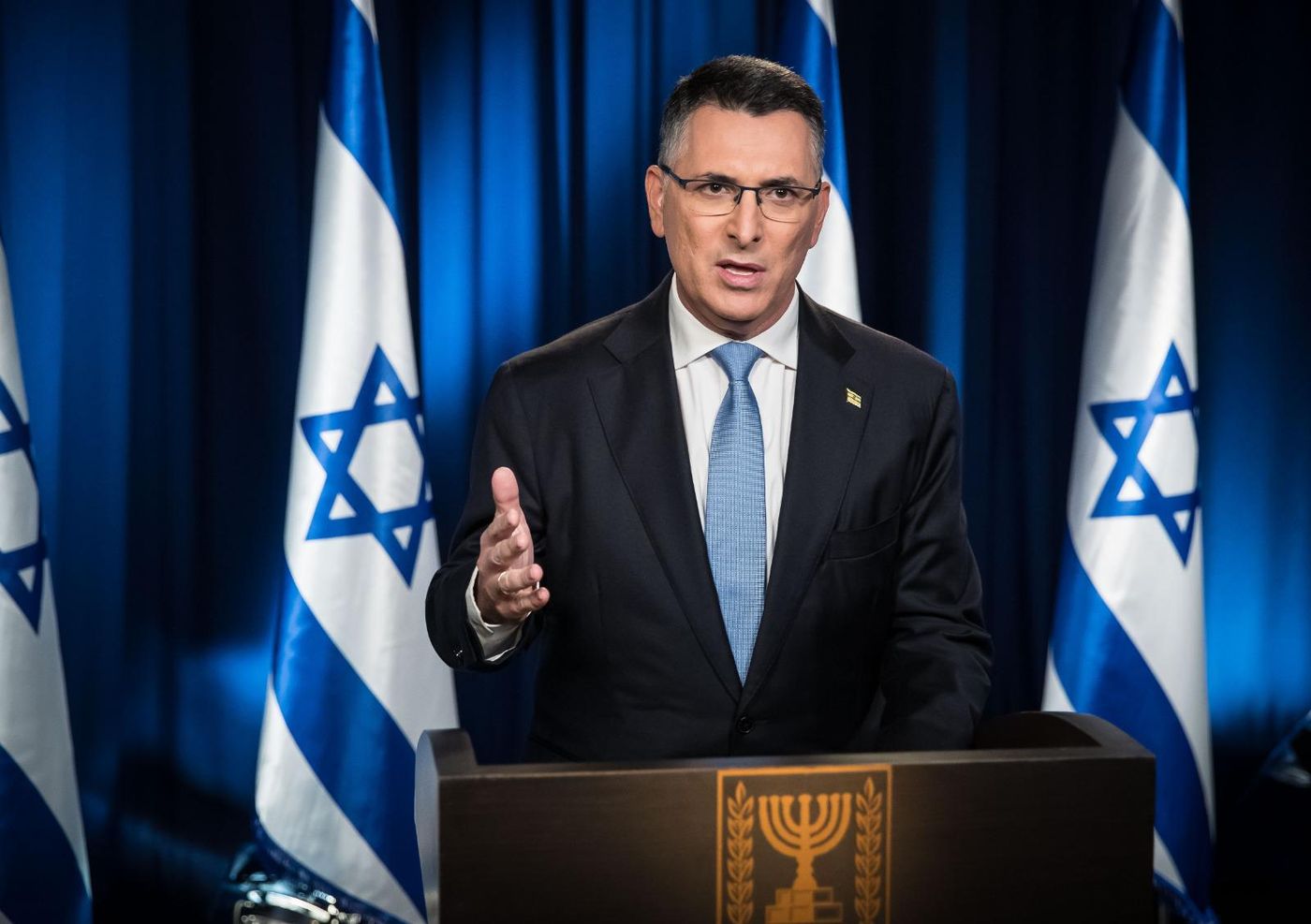 סער: "נתניהו מנסה לצייר תמונה ורודה, אך נכשל"