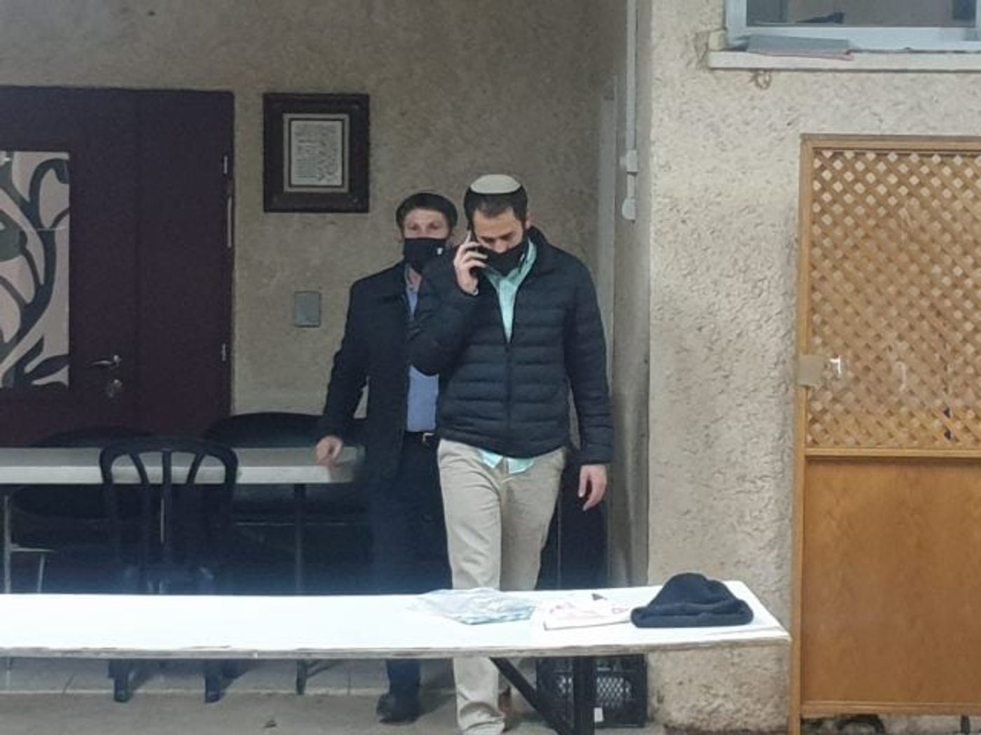 סמוטריץ' יוצא מביתו של הרב דרוקמן