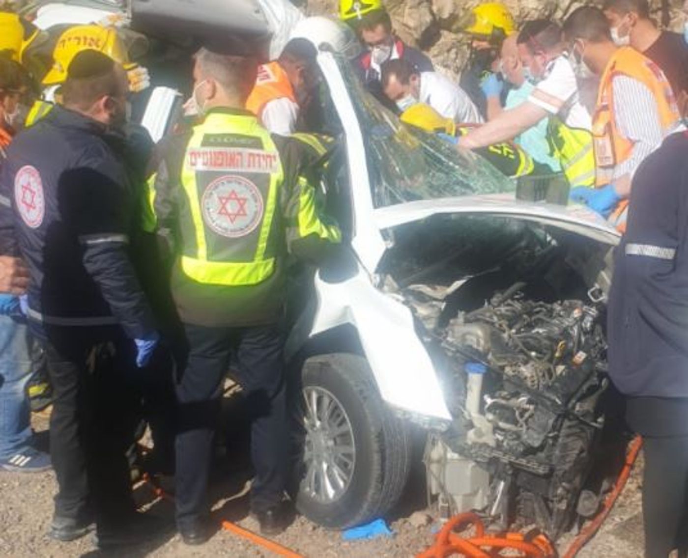 פצוע קשה בתאונה בין אוטובוס לרכב בבנימין