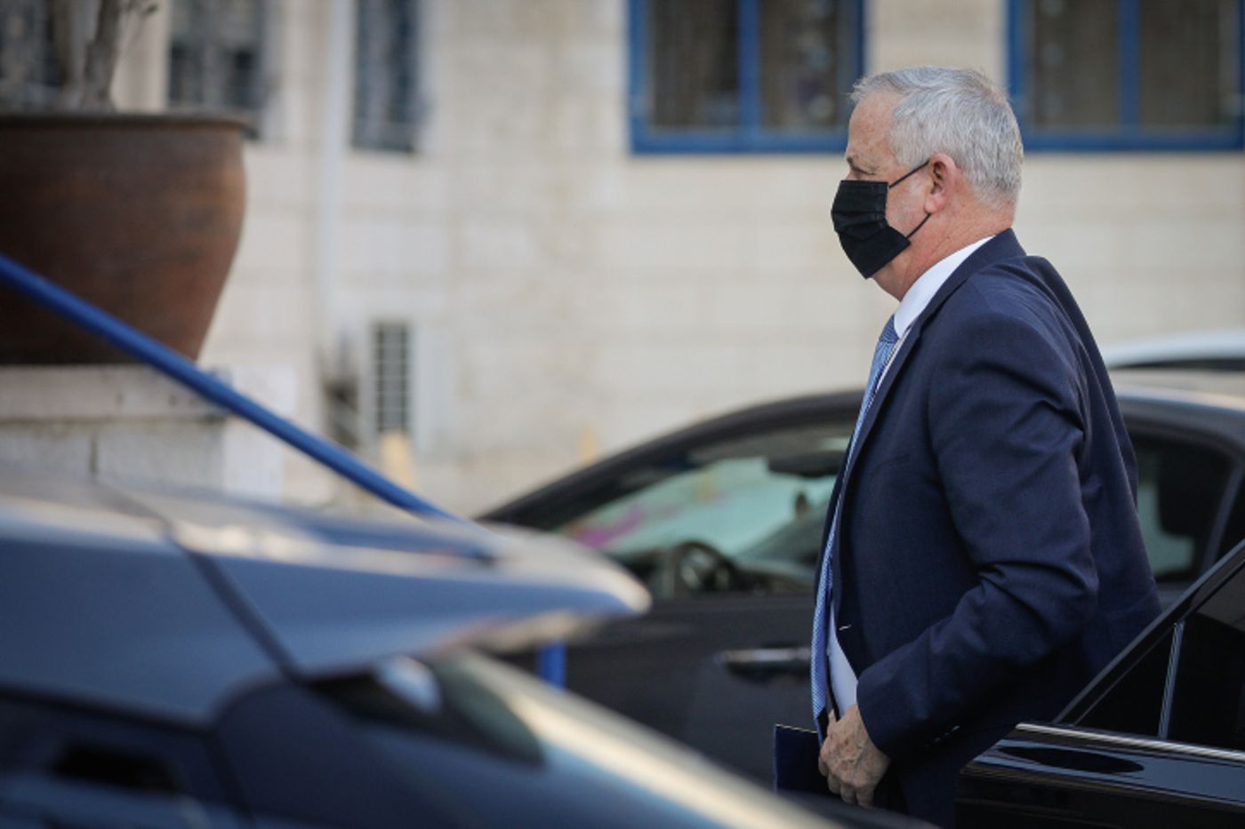מאפס למאה: איך מחנה שלם השליך את גנץ מאחור