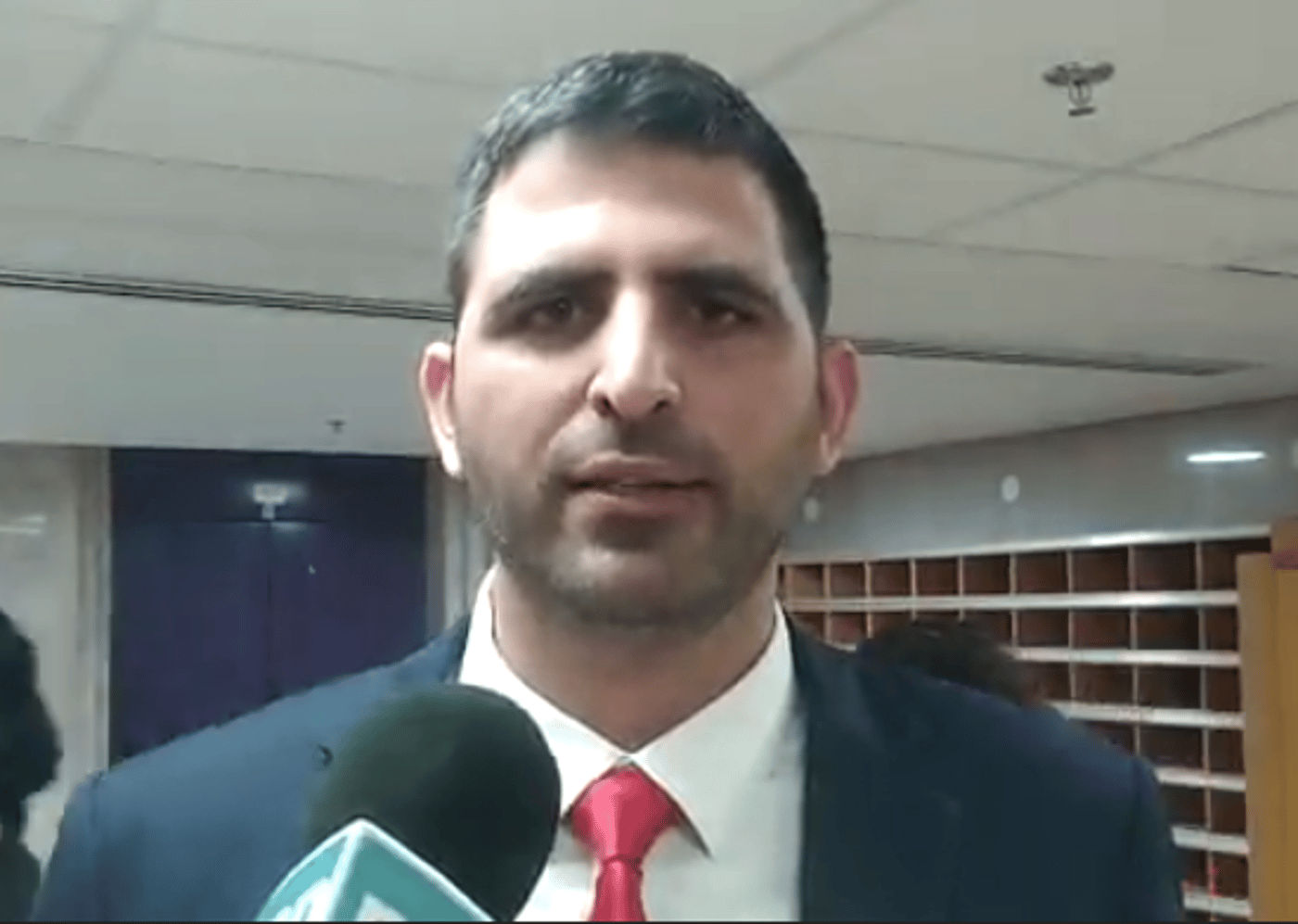 קרעי: "סער לא יכול לפסול את השותפים העתידיים"
