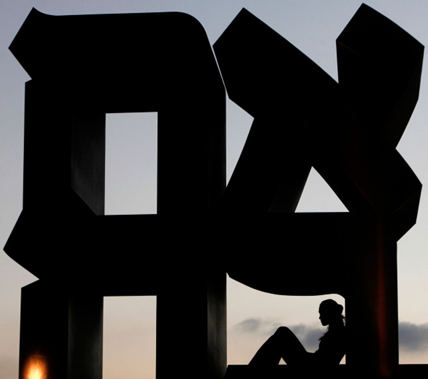 צפו: קצר על הפרשה | האם רק באהבה ננצח?