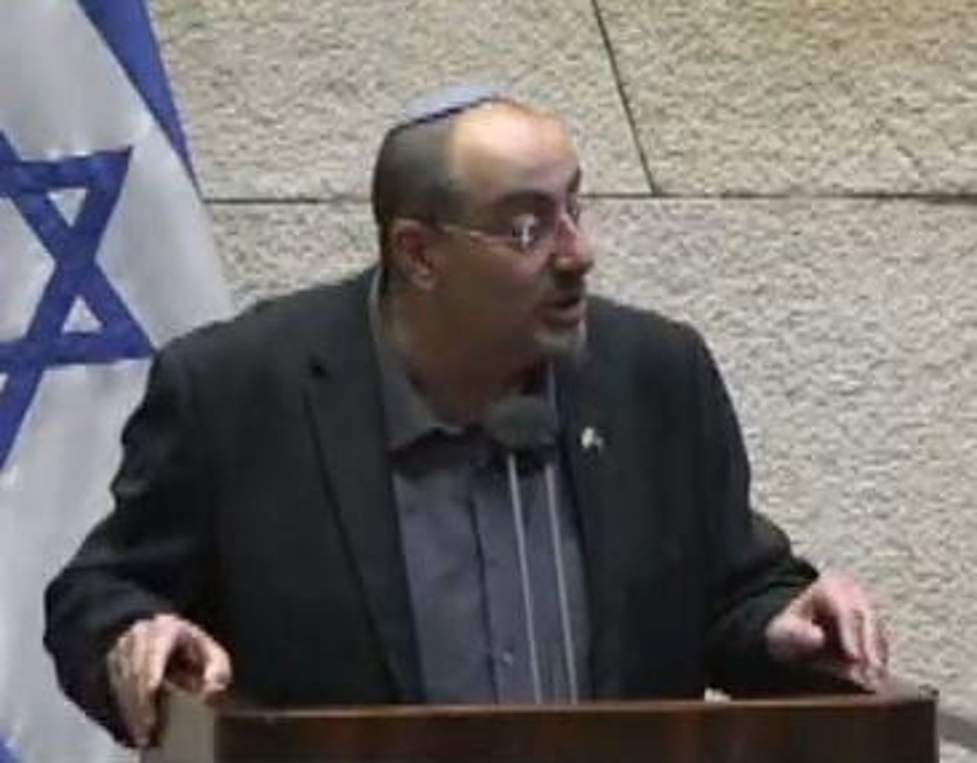 ח"כ ואטורי מהליכוד אמר כי יגיש חוק צרפתי
