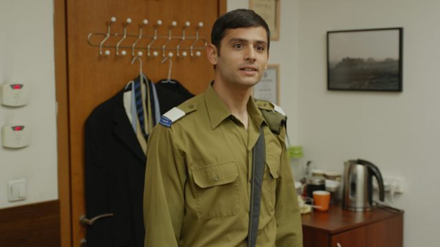 מותק בול באמצע: כשכאן 11 עשתה פארודיה מהכנסת